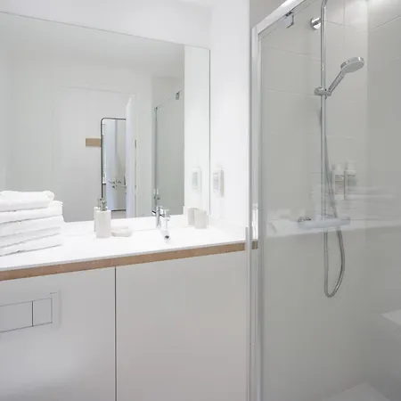 Babel Community Lille - D'ascq Отель 4*